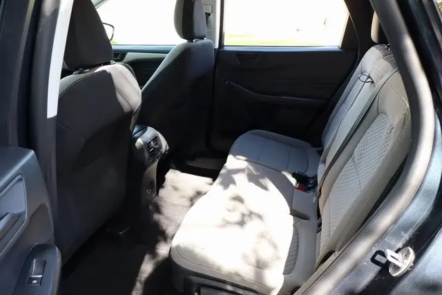 2022 Ford Escape SE photo 32