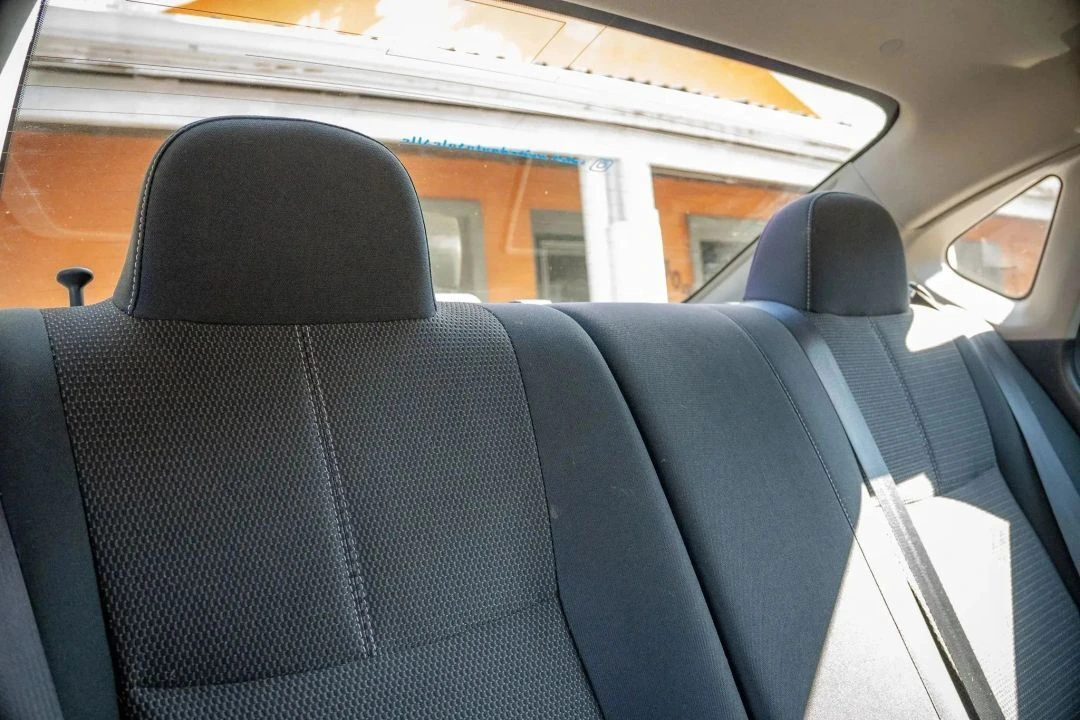 2016 Nissan Sentra S - Photo 24