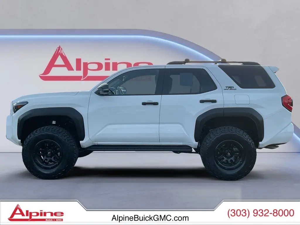 2025 Toyota 4Runner TRD Off-Road photo 2