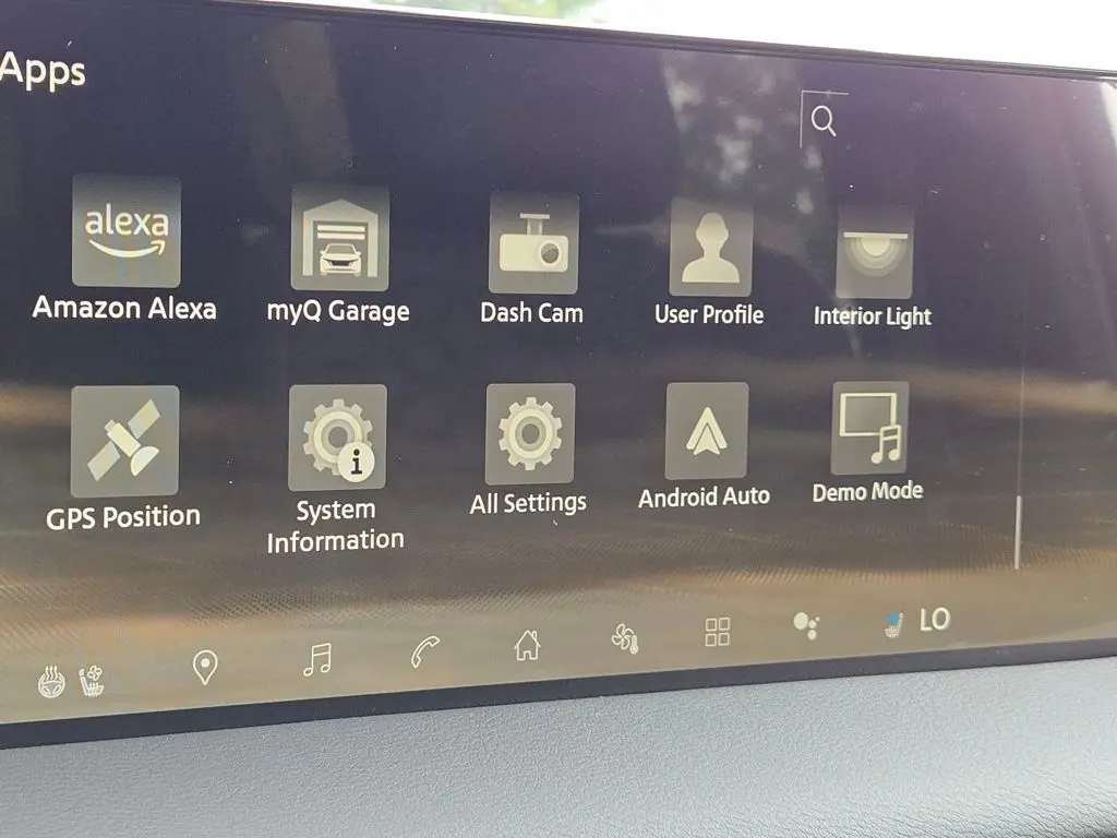 2026 Nissan Armada Platinum photo 2