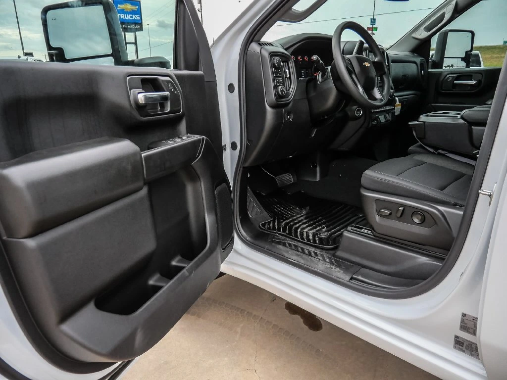 2026 Chevrolet Silverado 2500 HD Custom - Photo 28