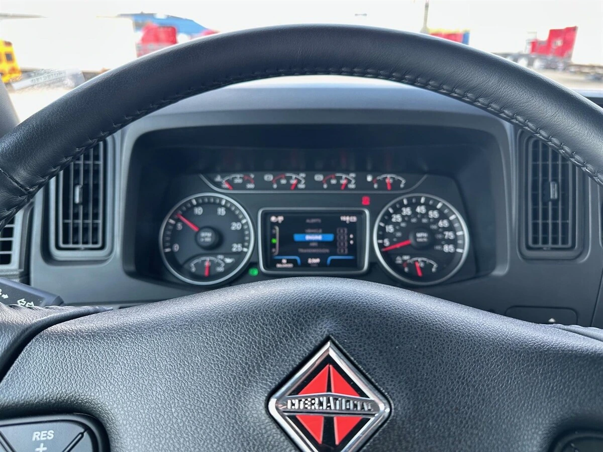 2025 International HV - image 5