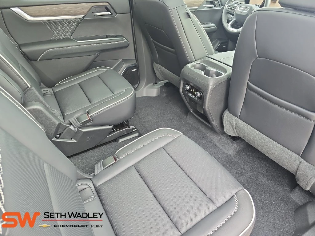 2026 GMC Acadia Denali - Photo 11