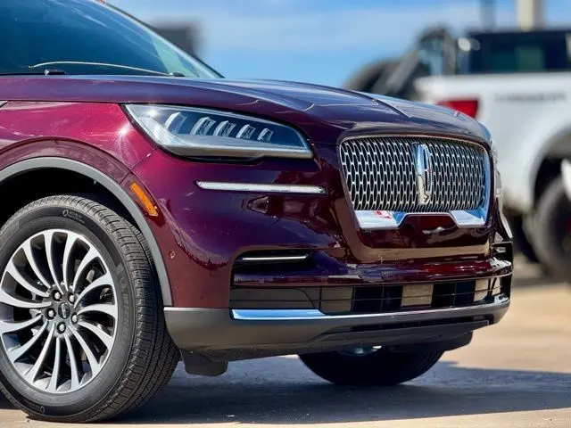 2022 Lincoln Aviator Reserve photo 7