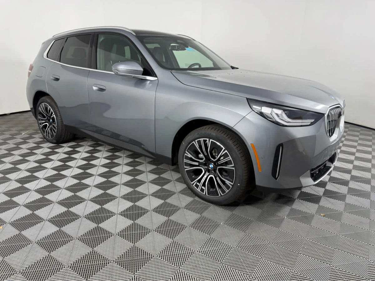 2026 BMW X3 30's photo