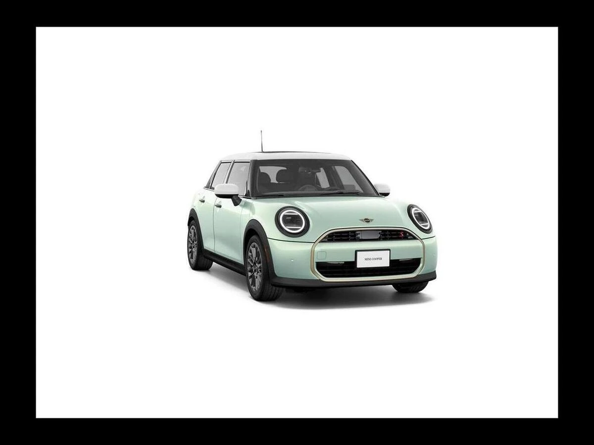 2026 MINI Hardtop Cooper S Signature's photo