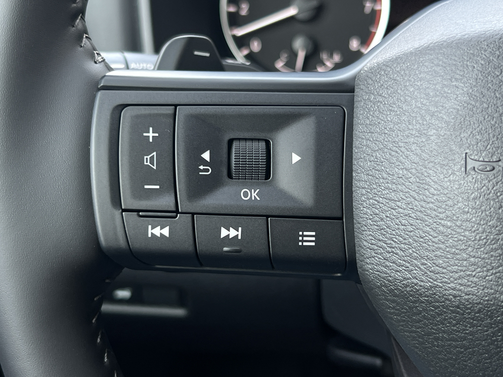 2026 Nissan Rogue SV photo 23