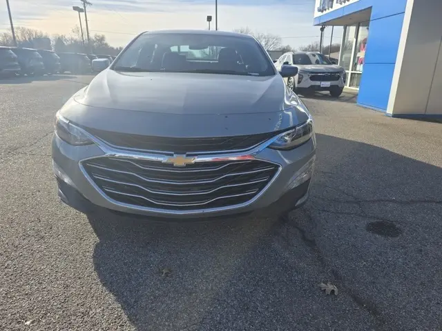 Used 2023 Chevrolet Malibu 1LT with VIN 1G1ZD5ST0PF235885 for sale in Sarcoxie, MO
