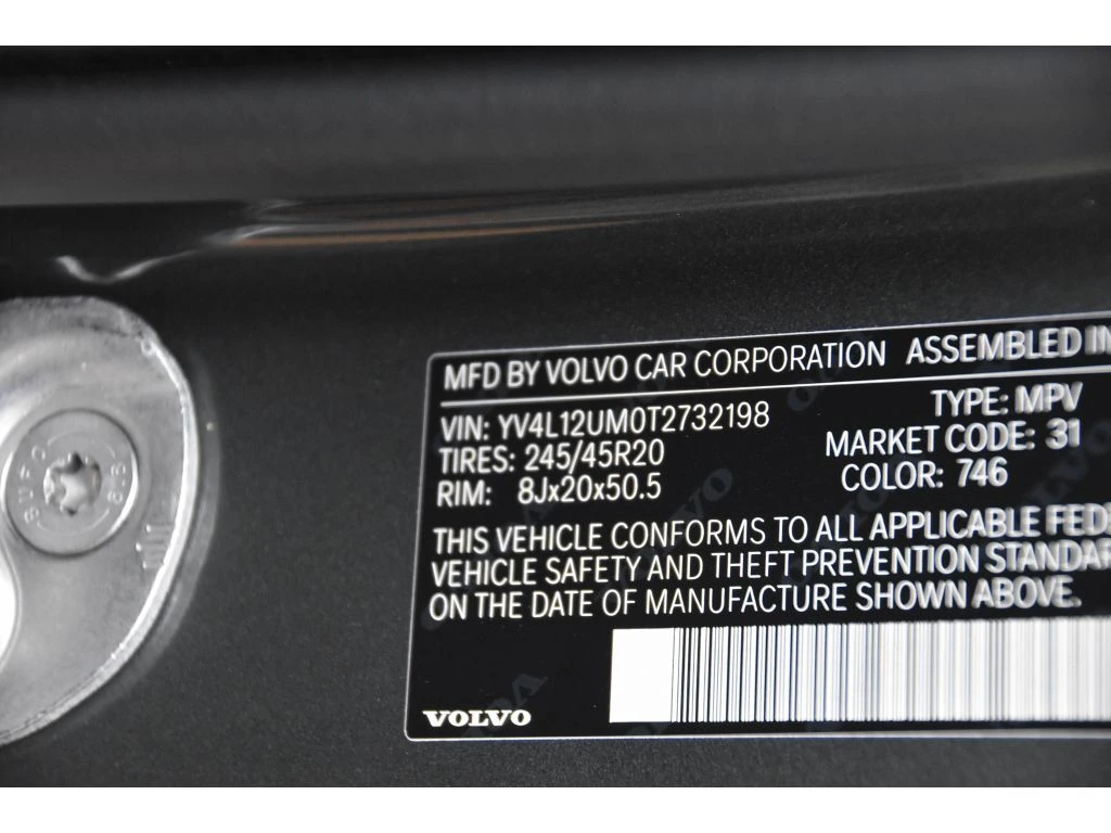 2026 Volvo - image 28