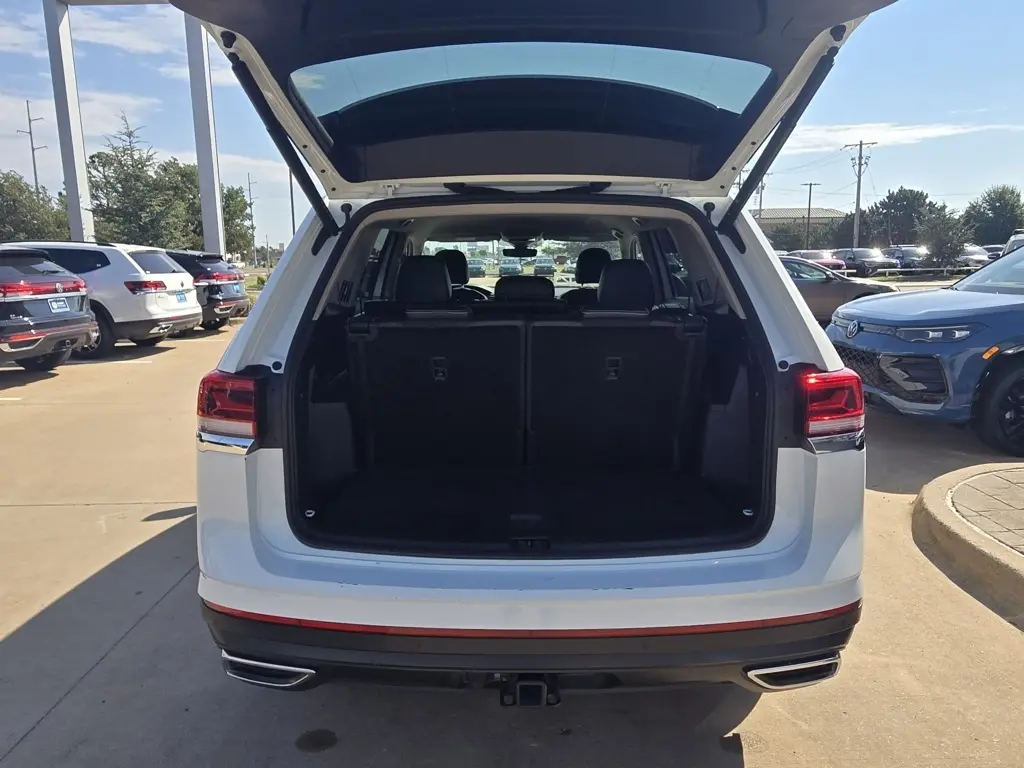 2024 Volkswagen Atlas SE Technology photo 15