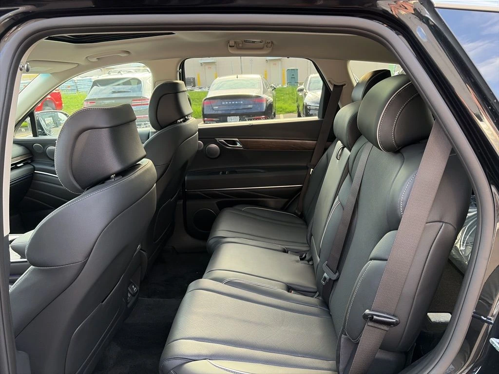 2026 GENESIS GV80 Advanced - Photo 14