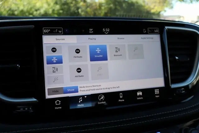 2026 Chrysler Pacifica photo 19