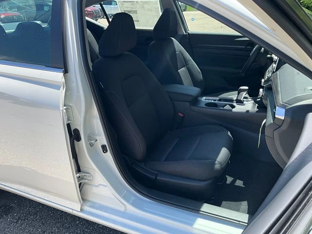 2026 Nissan Altima SV - Photo 27