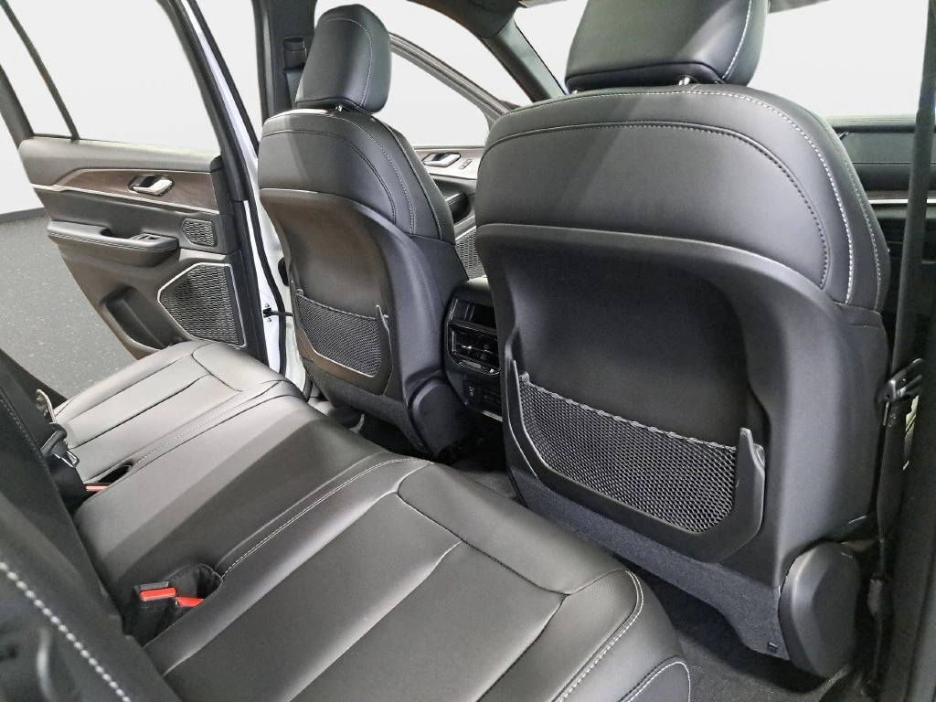 2026 Jeep Grand Cherokee Limited - Photo 11