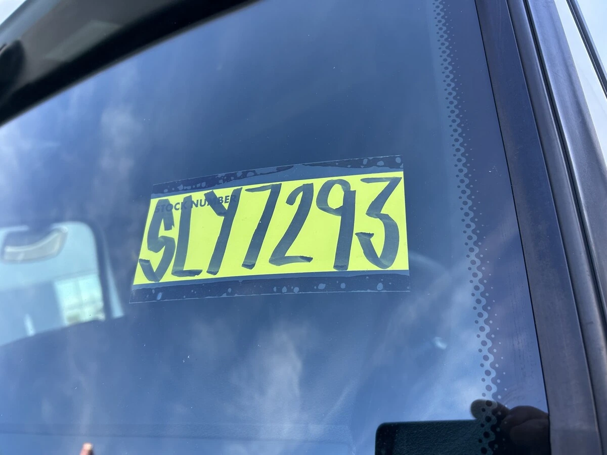 2020 Freightliner Cascadia - image 26