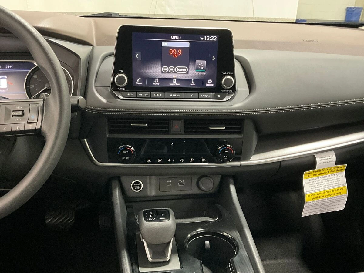 2023 Nissan Rogue SV - Photo 8