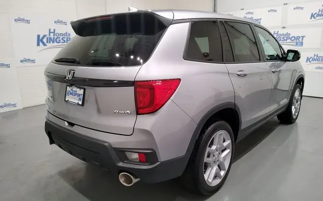 2024 Honda Passport EX-L photo 3