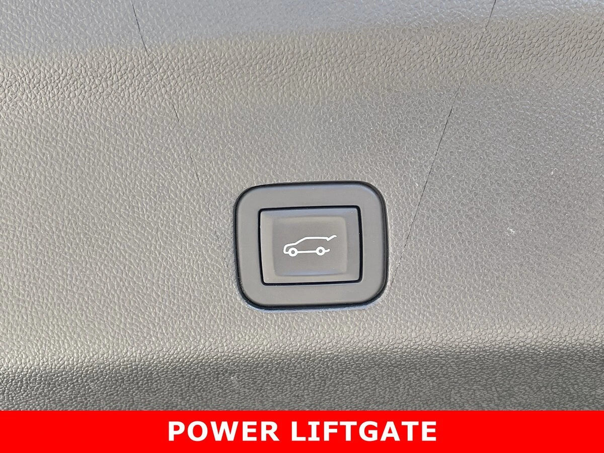 2025 GMC Yukon XL AT4 - Photo 29