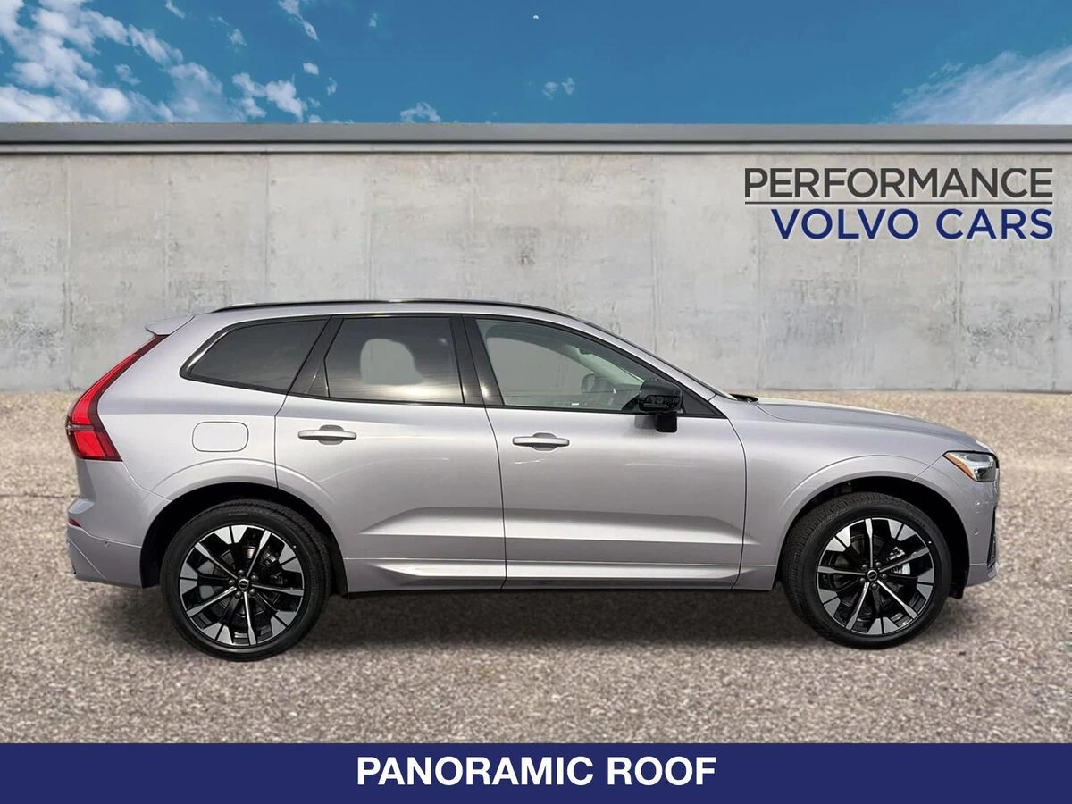 2026 Volvo - image 7