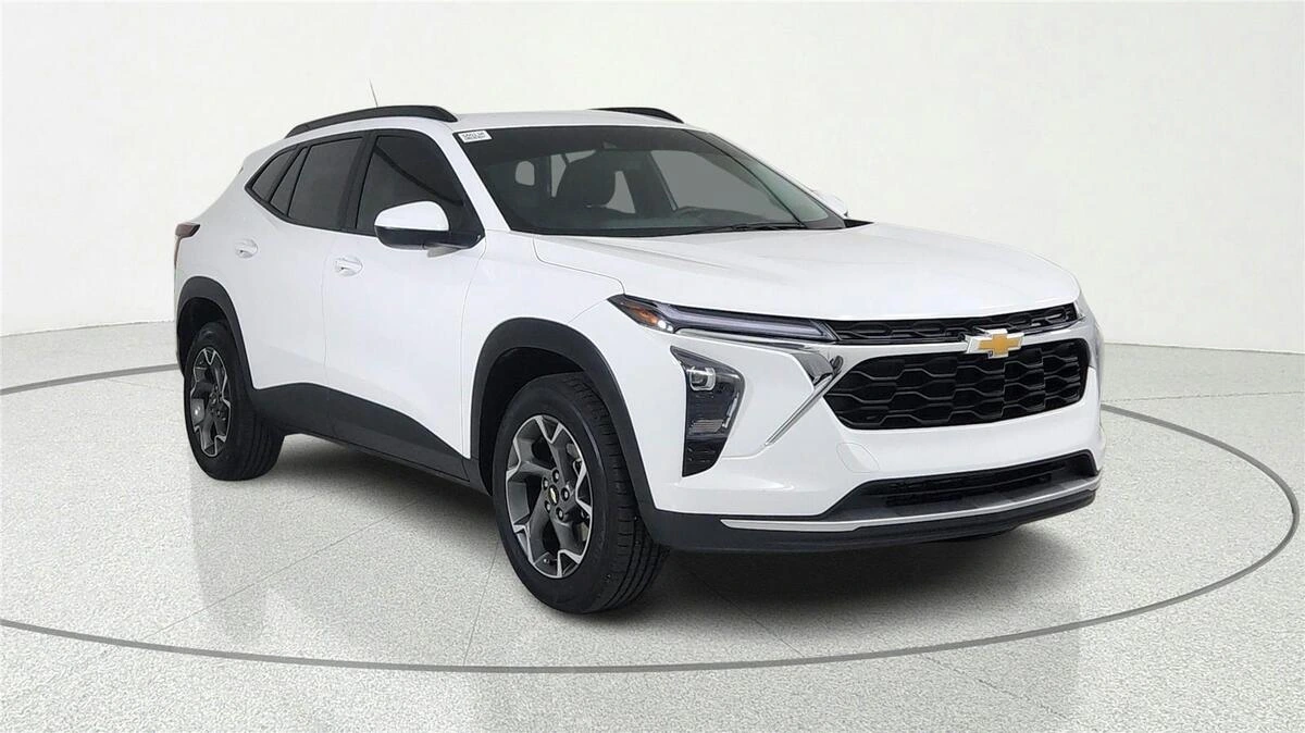 2025 Chevrolet Trax LT's photo