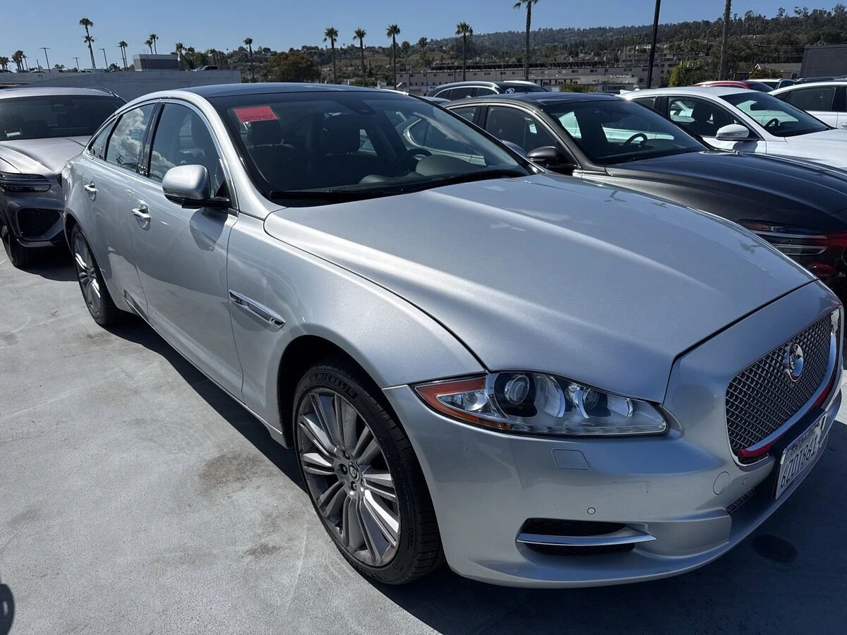 2012 Jaguar XJ XJ's photo