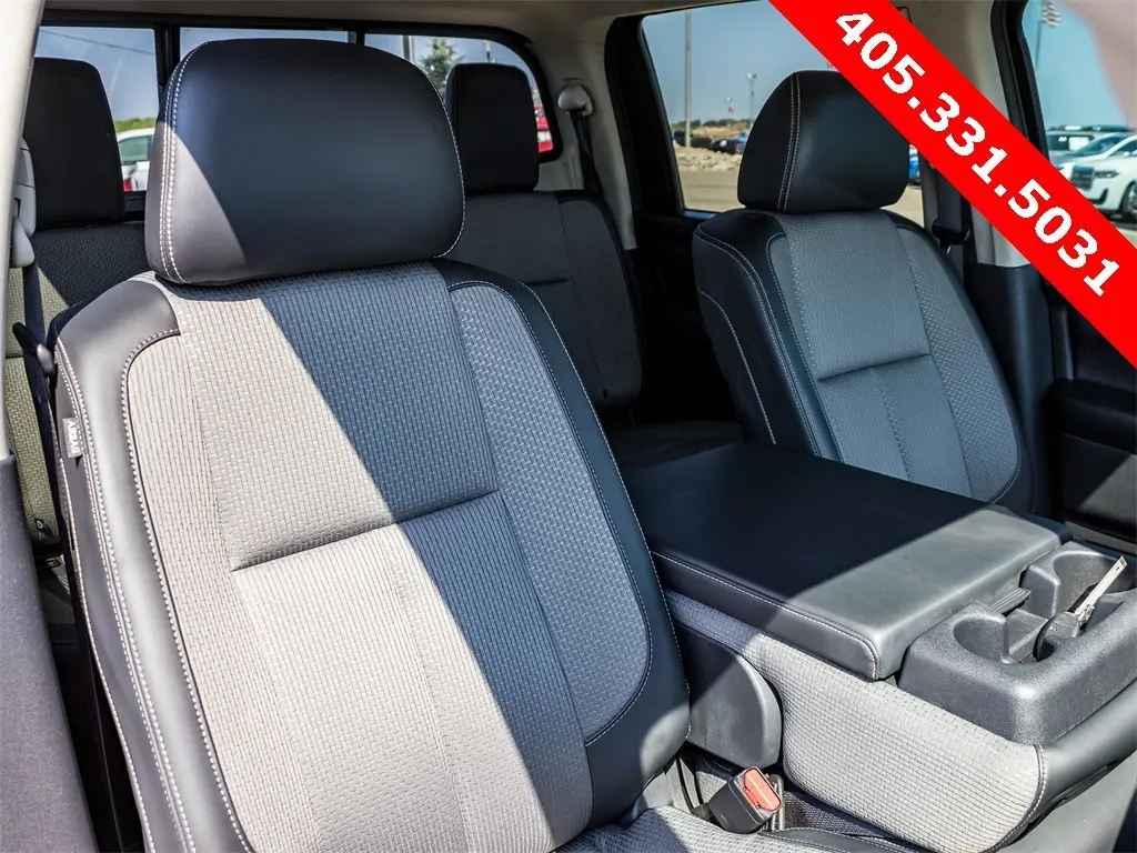 2021 Nissan Titan S photo 7