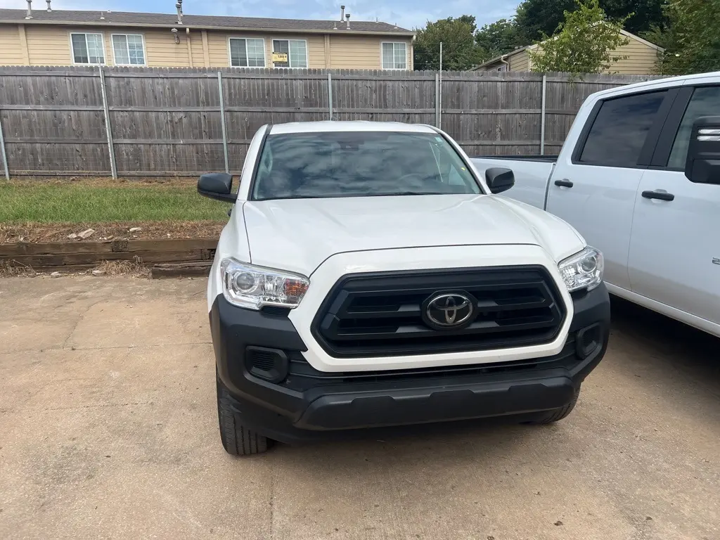 2021 Toyota Tacoma SR TRD photo 2