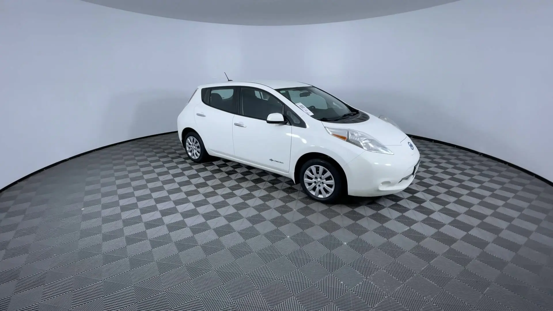 Used 2015 Nissan LEAF S with VIN 1N4AZ0CP1FC307998 for sale in Littleton, CO