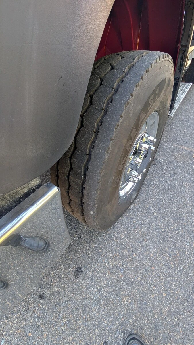 2019 International HX - image 12