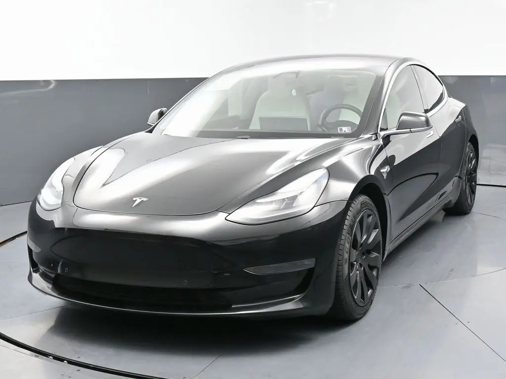 2018 Tesla Model 3 Long Range photo 2