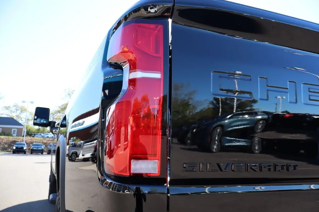 2026 Chevrolet Silverado LT photo 29