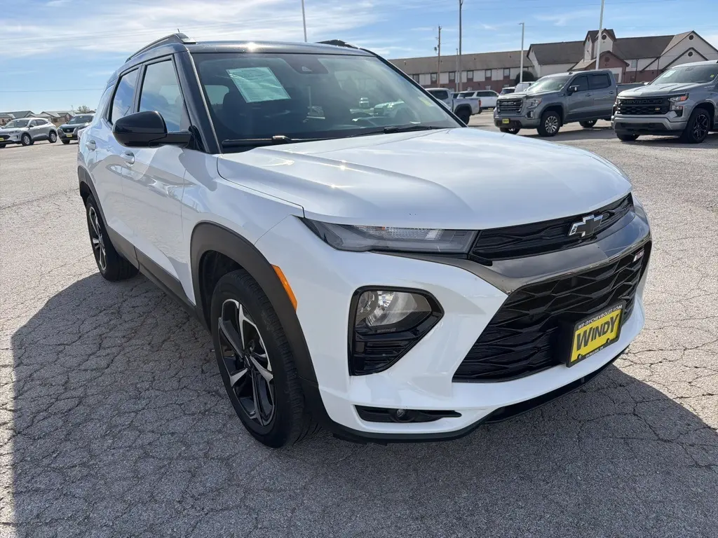 2023 Chevrolet Trailblazer RS photo 3