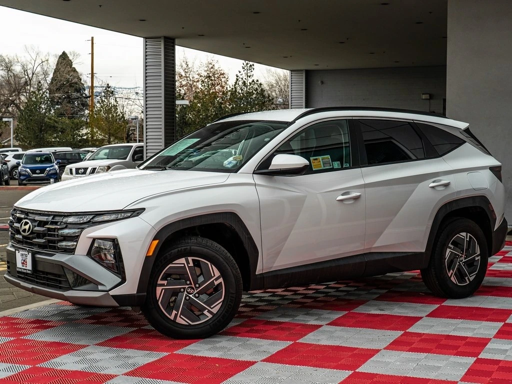 2023 Hyundai Santa Fe SEL's photo