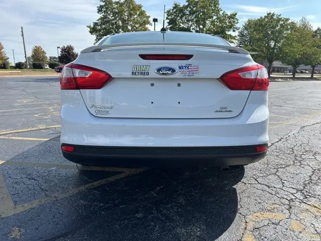 2014 Ford Focus SE photo 8