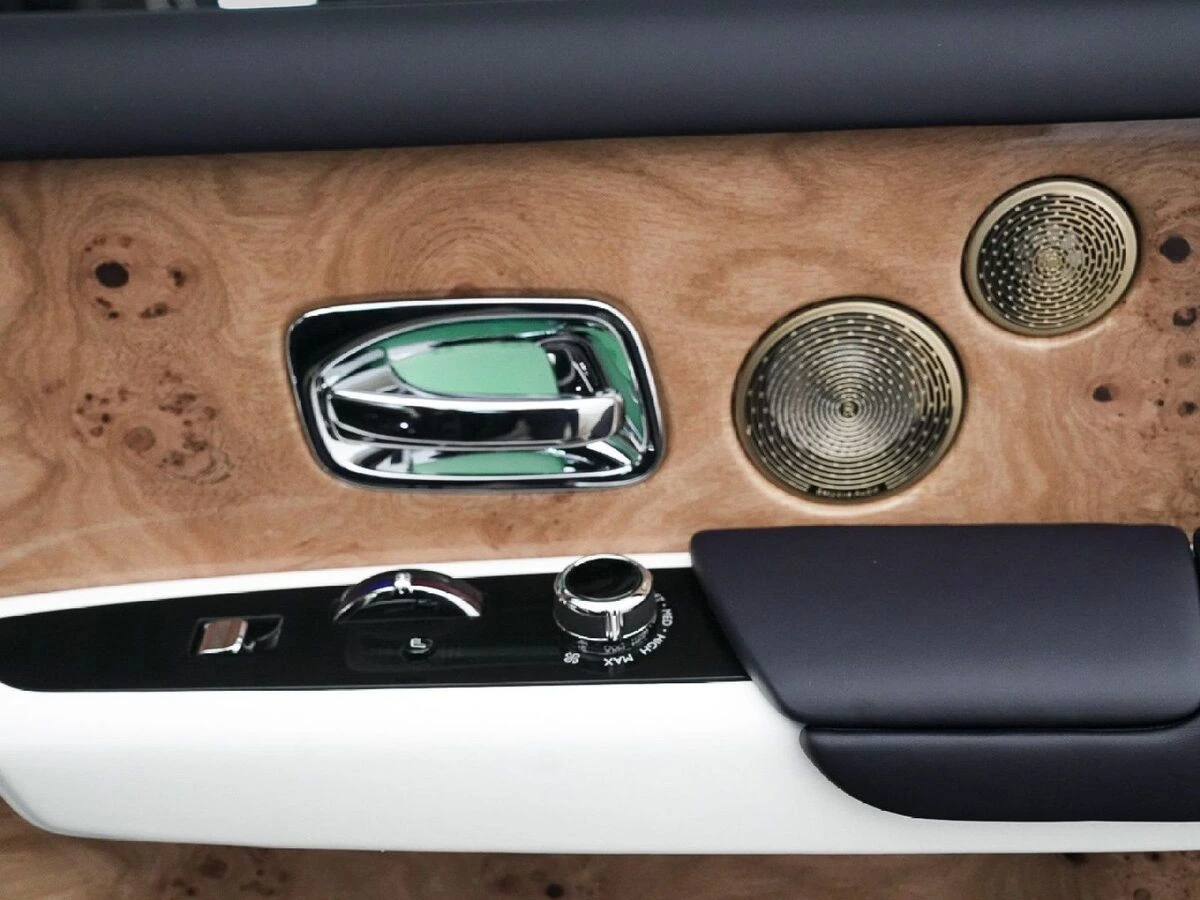 2026 Rolls-Royce Phantom Base - Photo 13