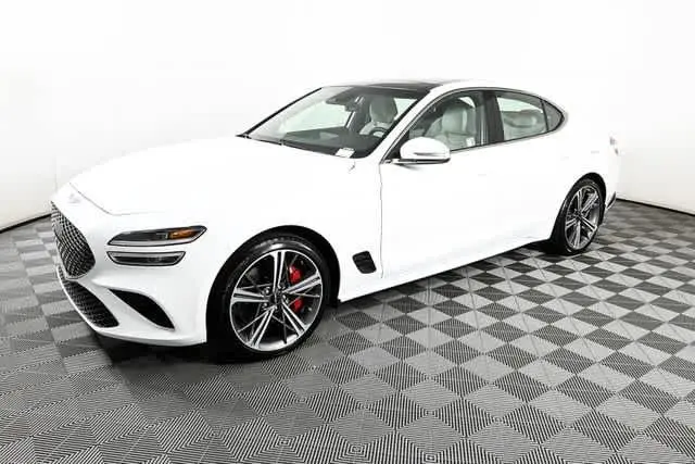 2025 GENESIS G70 Standard