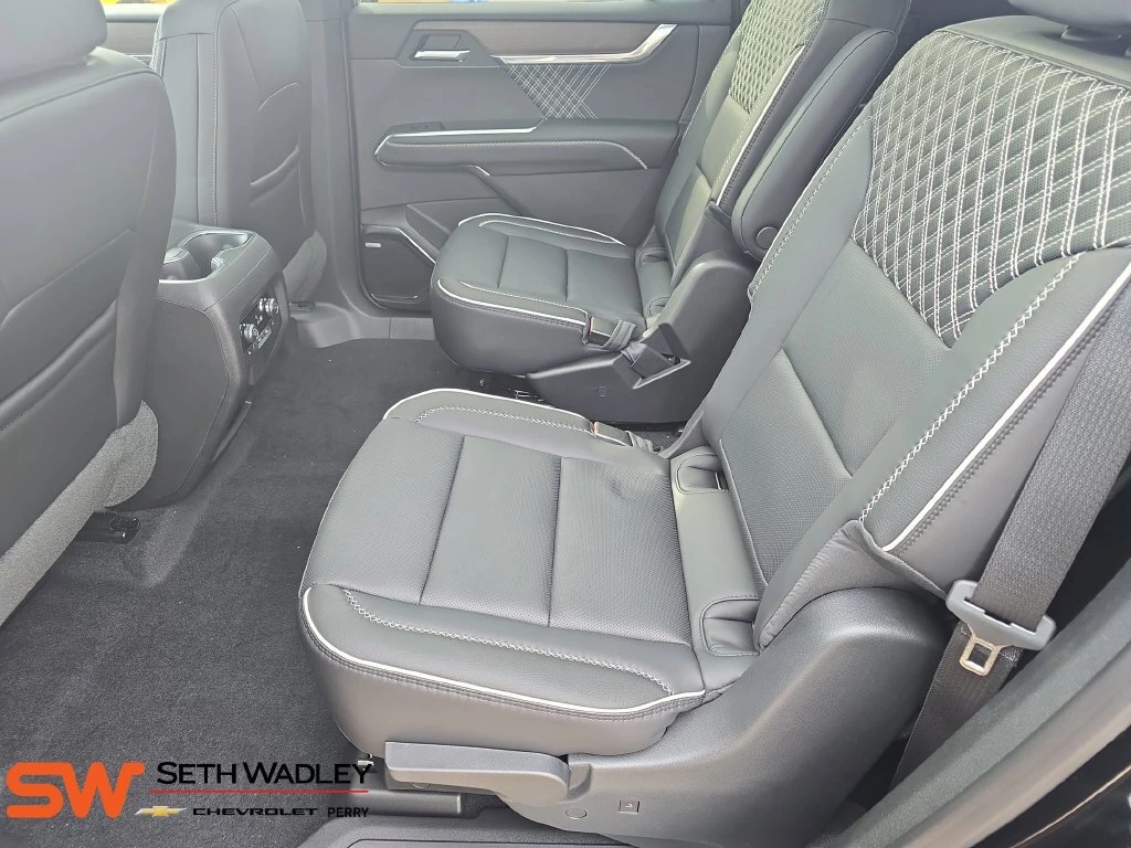 2026 GMC Acadia Denali - Photo 15