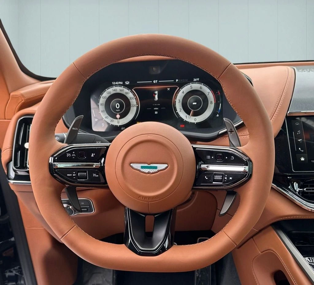 2026 Aston Martin DBX 707 - Photo 19