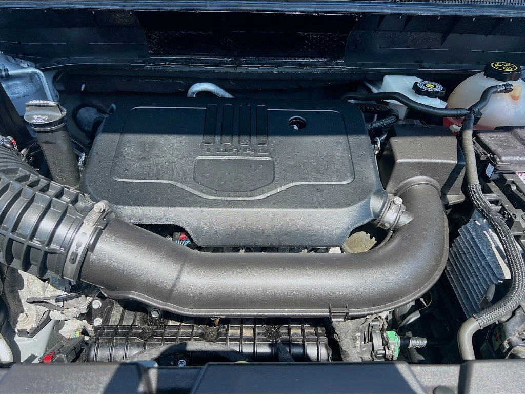 2023 GMC Acadia SLE - Photo 40
