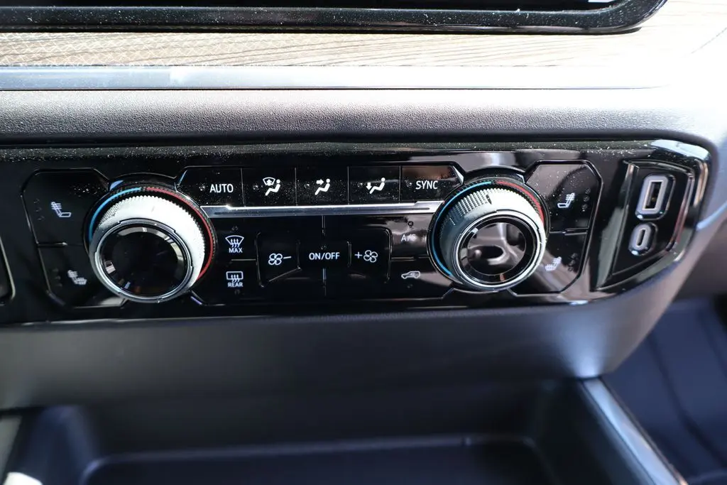 2026 Chevrolet Silverado LT photo 23