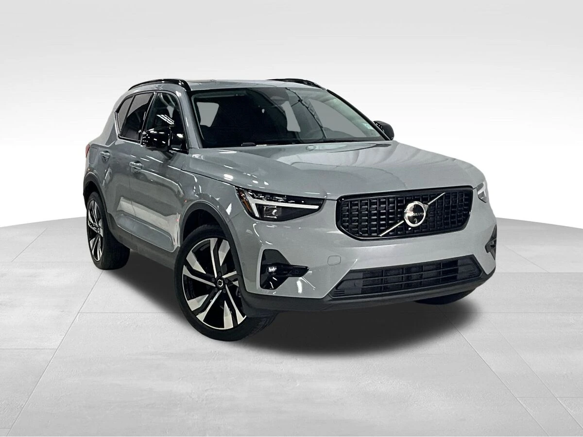 2024 Volvo XC40