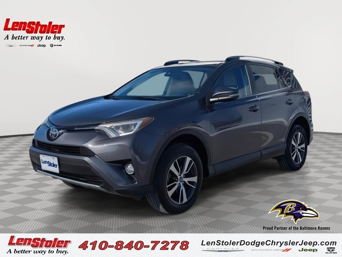 2018 Toyota RAV4 XLE's photo