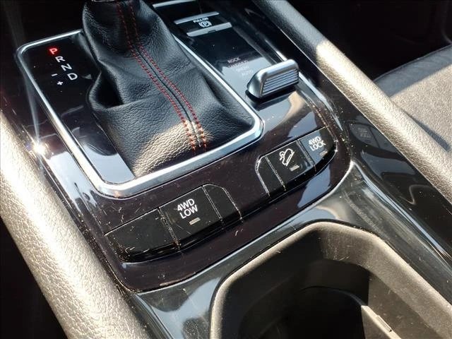 2025 Jeep Compass Trailhawk - Photo 16