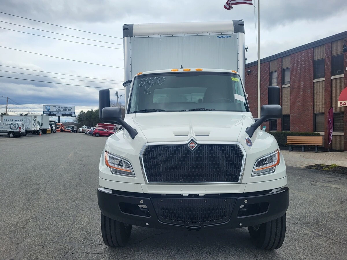 2025 International MV - image 2