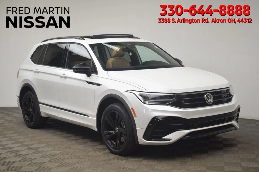2023 Volkswagen Tiguan 2.0T SE R-Line Black 4Motion's photo