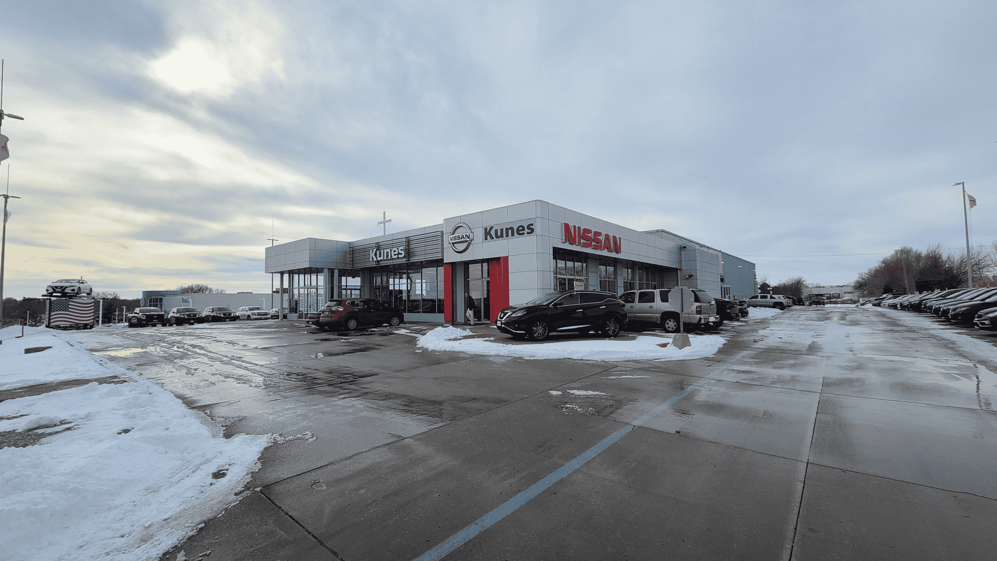 Kunes Nissan of Davenport