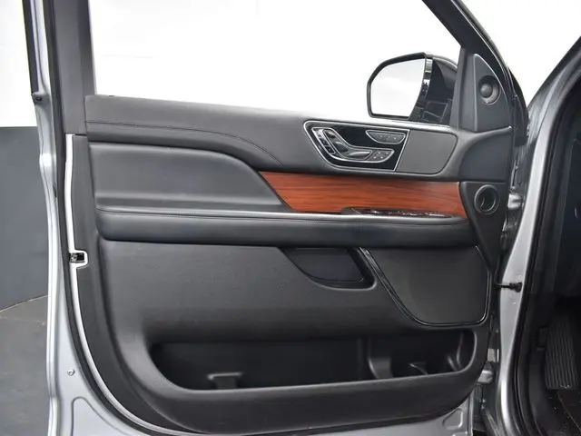 2021 Lincoln Navigator Reserve photo 9