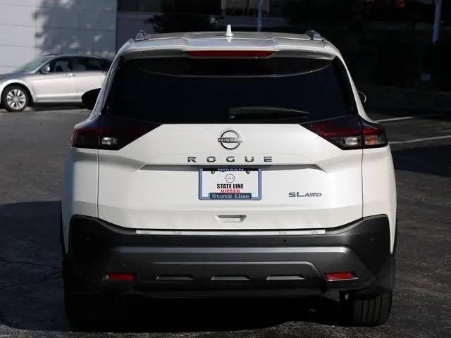 2023 Nissan Rogue SL photo 7