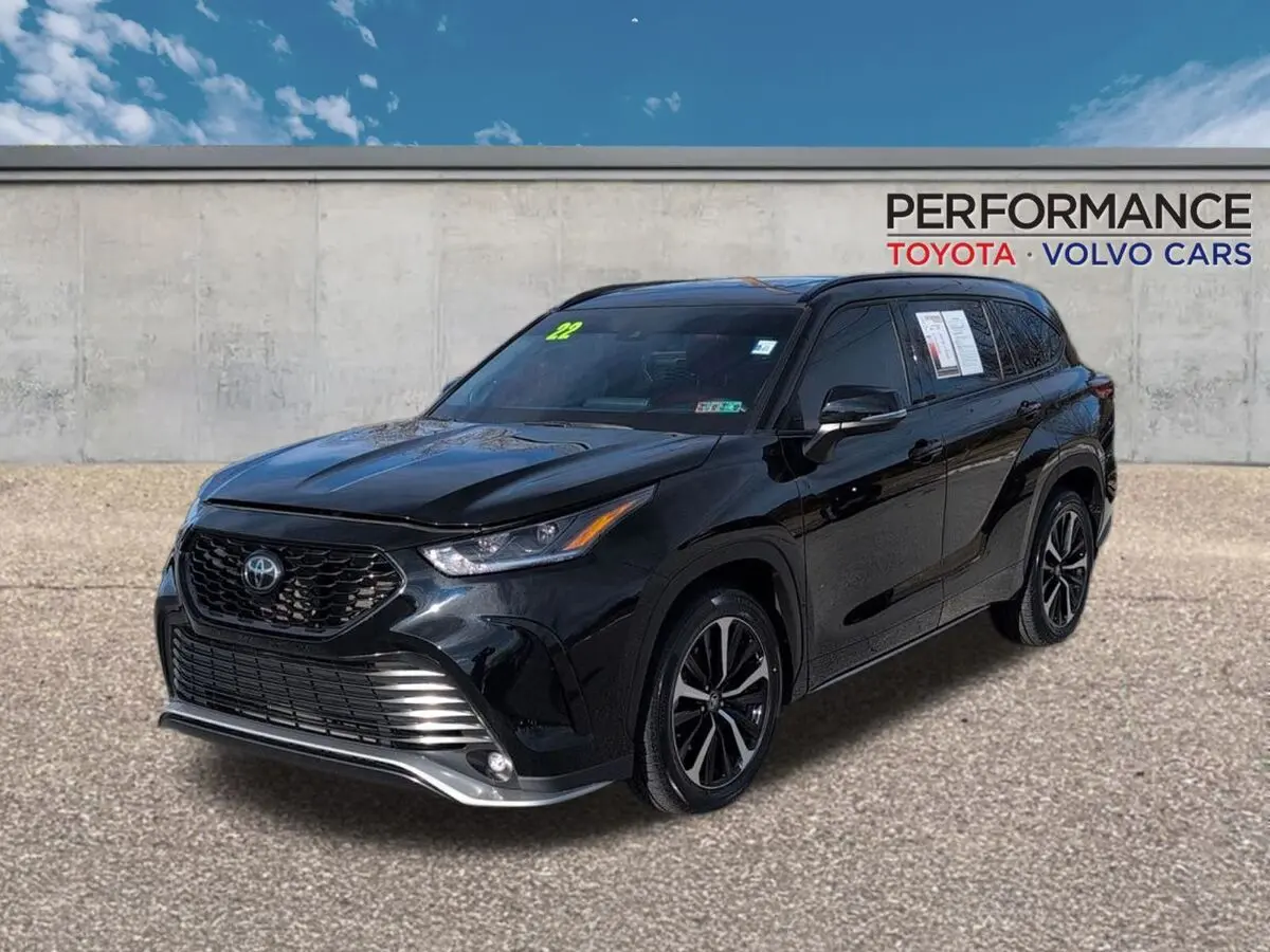 2022 Toyota Highlander XSE's photo