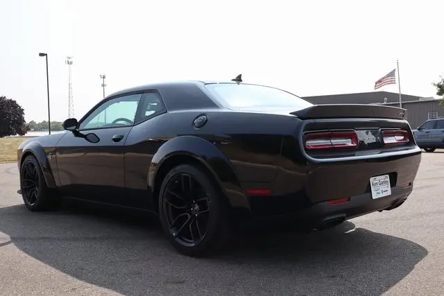 2023 Dodge Challenger SRT8 Hellcat Widebody photo 28